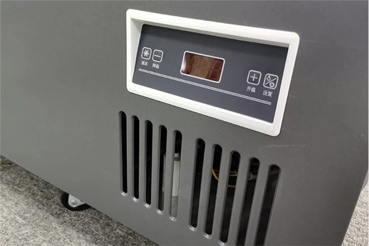 Top Open Arc Galss Sliding Door Display